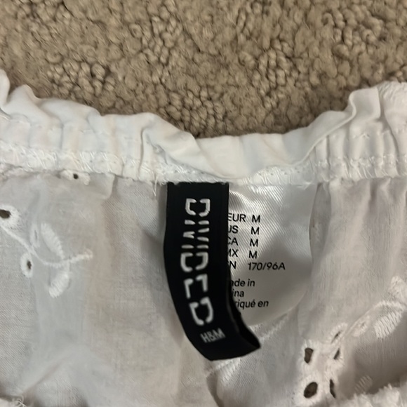 H&M eyelet crop top women’s medium white puff sleeves airy girly pretty - Picture 4 of 5